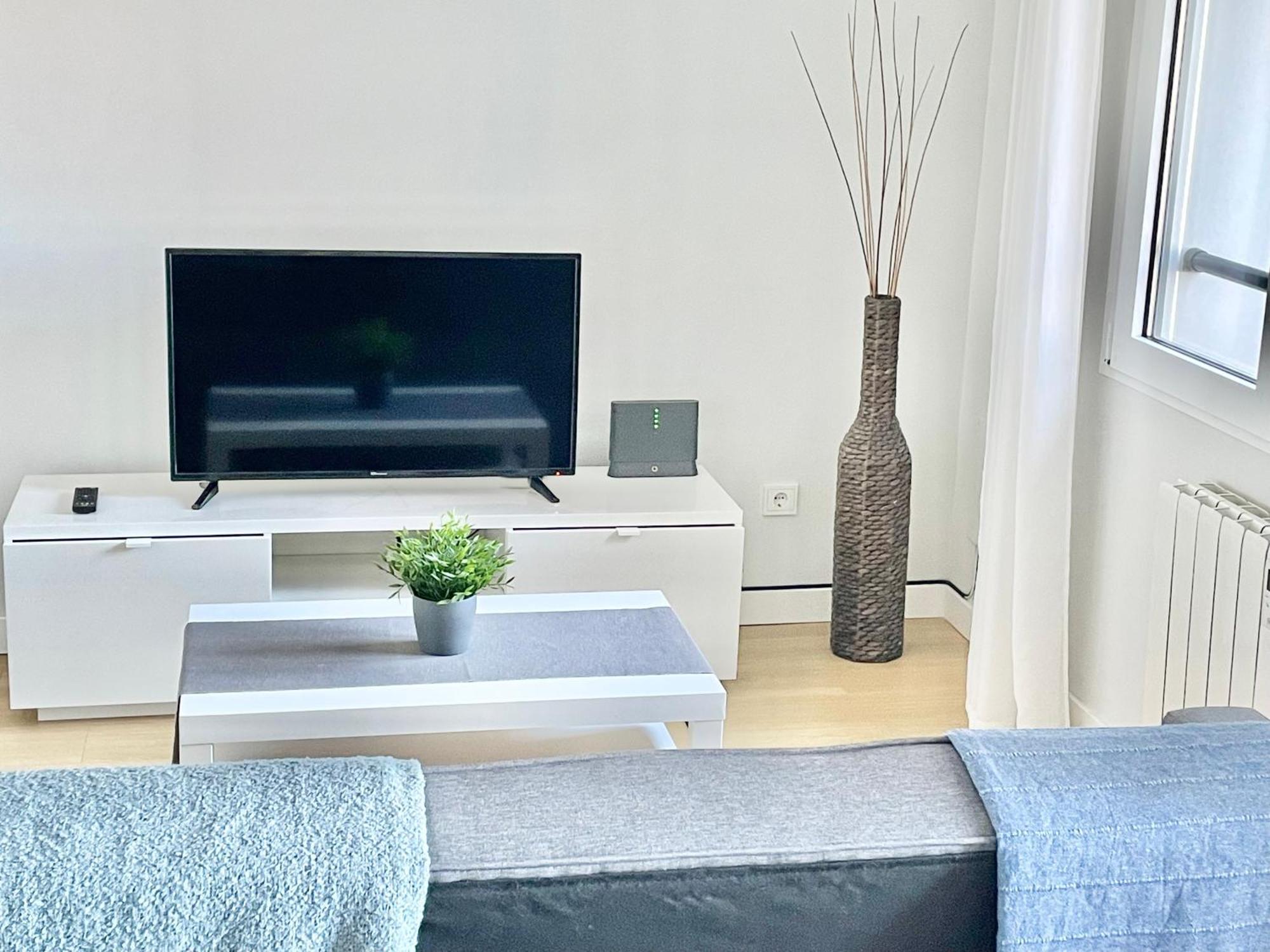 Apartamento San Lorenzo Playa. Vistas Al Mar. Gijón Exterior foto