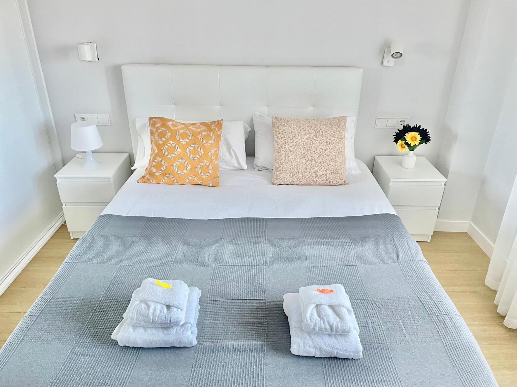 Apartamento San Lorenzo Playa. Vistas Al Mar. Gijón Exterior foto