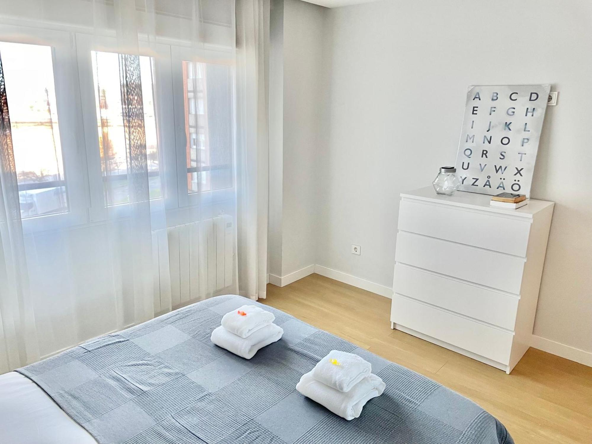 Apartamento San Lorenzo Playa. Vistas Al Mar. Gijón Exterior foto